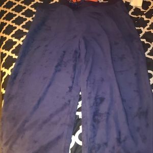 Women's terrycloth capri.